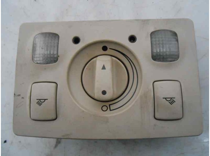 Recambio de luz interior para audi a6 berlina (4b2) 2.5 v6 24v tdi referencia OEM IAM 4B0947303DFKZ  