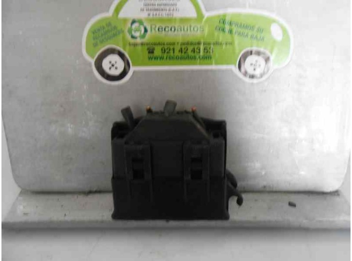 Recambio de caja reles / fusibles para ford fiesta (cbk) ambiente referencia OEM IAM 90506262 GM