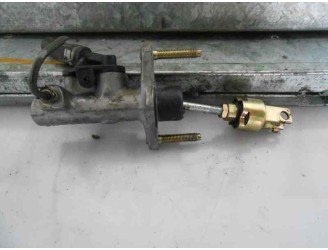 Recambio de bomba embrague para toyota yaris (ncp1/nlp1/scp1) 1.4 turbodiesel cat referencia OEM IAM   