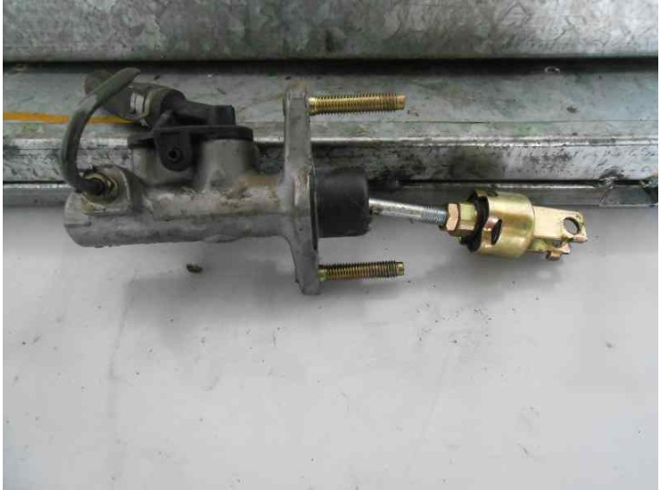 Recambio de bomba embrague para toyota yaris (ncp1/nlp1/scp1) 1.4 turbodiesel cat referencia OEM IAM   