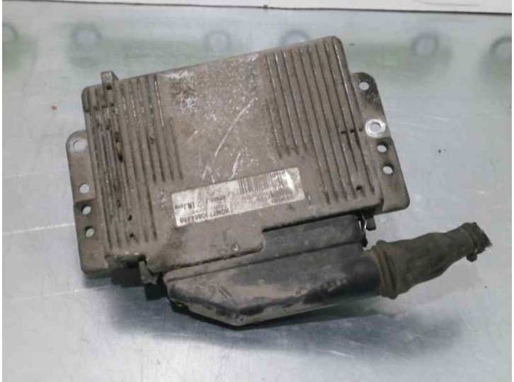 Recambio de centralita motor uce para renault laguna (b56) 1.8 referencia OEM IAM 7700864458 S113717115D SIEMENS