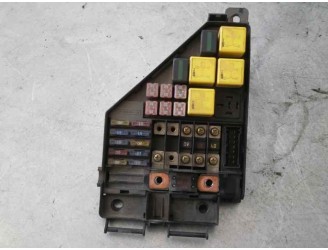 Recambio de caja reles / fusibles para mg serie 45 (rt) 1.6 16v cat referencia OEM IAM YQE103210  