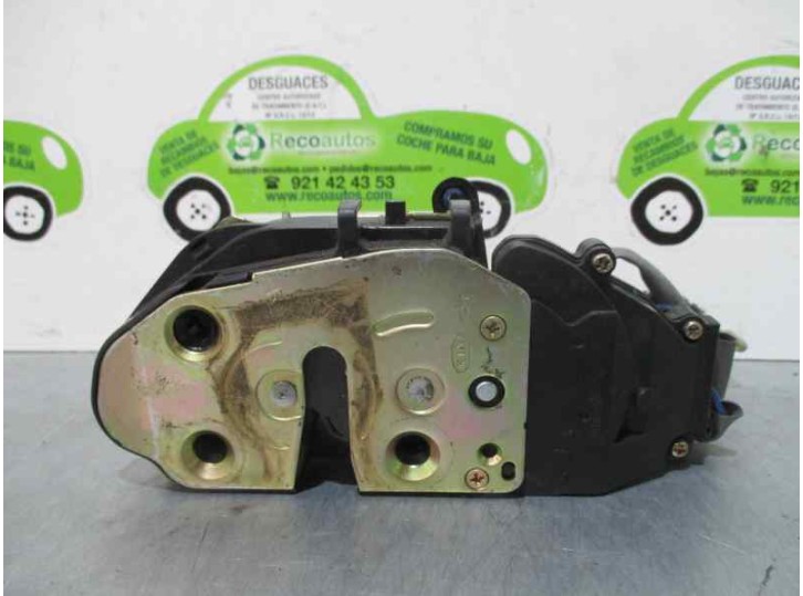 Recambio de cerradura puerta delantera derecha para kia carens 1.8 ls monovolumen referencia OEM IAM 5 PUERTAS