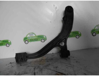 Recambio de brazo suspension inferior delantero derecho para chrysler voyager (gs) 2.0 16v cat referencia OEM IAM 04684096 95020