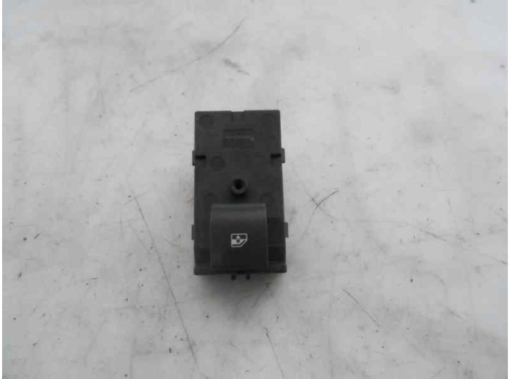 Recambio de mando elevalunas trasero izquierdo para chevrolet aveo 1.3 diesel cat referencia OEM IAM 