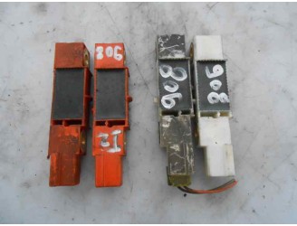 Recambio de sensor airbag para volvo xc90 2.4 diesel cat referencia OEM IAM 8651754 VOLVO