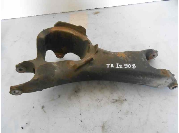 Replacement rear left lower suspension arm for Volvo XC90 2.4 Diesel CAT OEM IAM reference 8666345 
