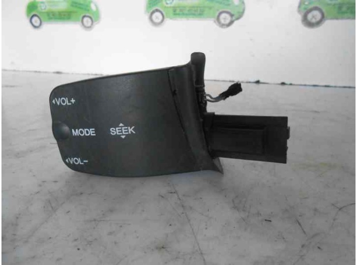 Recambio de mando radio volante para ford transit caja cerrada, corta (fy) (2000 =>) referencia OEM IAM 758709 