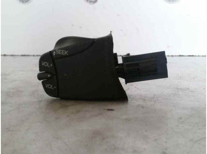 Recambio de mando radio volante para ford focus berlina (cak) 1.8 tddi turbodiesel cat referencia OEM IAM 98AB14K147AC 