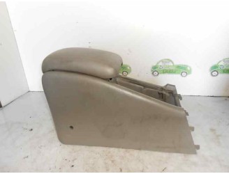 Recambio de apoyabrazos central para daewoo evanda 2.0 cat referencia OEM IAM   