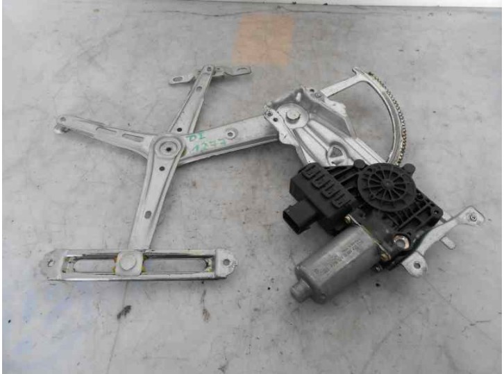 Recambio de elevalunas delantero izquierdo para opel astra g berlina 1.6 16v referencia OEM IAM 90521881 6 PINES 5 PUERTAS