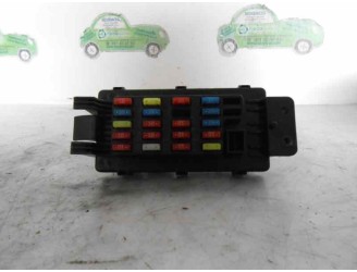 Recambio de caja reles / fusibles para daewoo evanda 2.0 cat referencia OEM IAM 96489524 AK8287 