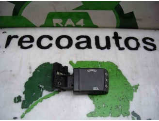 Recambio de mando radio volante para renault megane ii berlina 5p dynamique referencia OEM IAM 