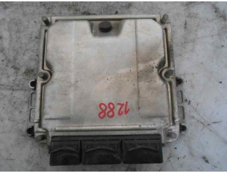 Recambio de centralita motor uce para renault megane i fase 2 berlina (ba0) 1.9 dci diesel cat referencia OEM IAM 8200039569 028