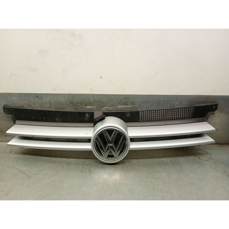 Recambio de rejilla delantera para volkswagen golf iv (1j1) 1.8 t referencia OEM IAM 1J0853653C 1J0853653C 