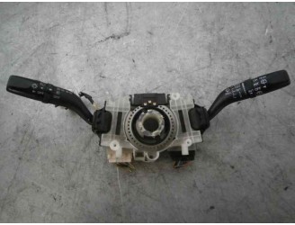 Replacement light switch for Mazda 6 MPV (GY) 2.0 diesel CAT OEM IAM reference 17D318 