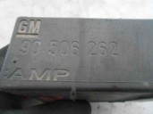Recambio de caja reles / fusibles para opel vectra b berlina 1.6 16v referencia OEM IAM 90506262 GM