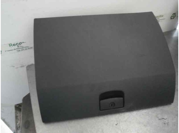 Recambio de guantera para kia sorento 2.5 crdi ex referencia OEM IAM 846533E001 
