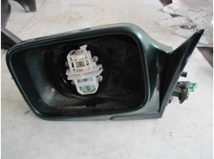 Recambio de retrovisor izquierdo para bmw serie 5 berlina (e34) 535i referencia OEM IAM 4 PINES