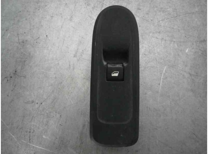 Recambio de mando elevalunas delantero derecho para citroën c3 ii 1.4 referencia OEM IAM 96637533XT  