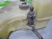 Recambio de deposito limpia para volvo s90 berlina 3.0 cat referencia OEM IAM 