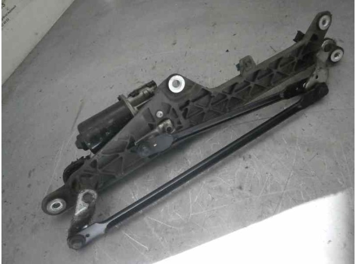 Recambio de motor limpia delantero para kia carnival 2.9 crdi cat referencia OEM IAM 
