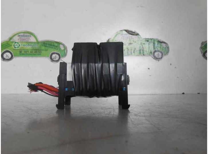 Recambio de caja reles / fusibles para opel sintra 3.0 v6 cat referencia OEM IAM 12193604 
