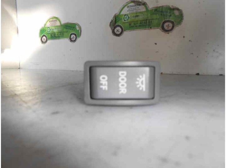 Recambio de mando para kia carnival 2.9 crdi cat referencia OEM IAM 933904D000KS  