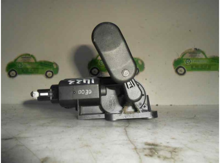Replacement rear right window regulator motor for Kia Carnival 2.9 CRDi CAT OEM IAM reference 