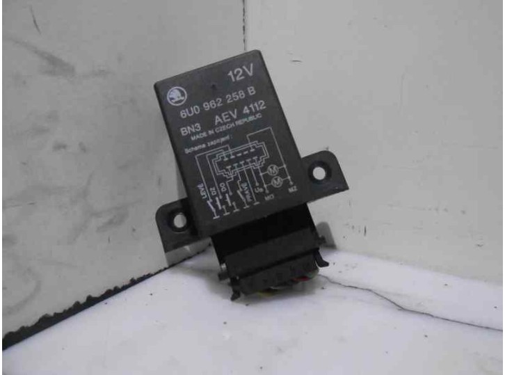Recambio de rele para skoda felicia berlina ( 791) 1.3 referencia OEM IAM 6U0962258B 4112 