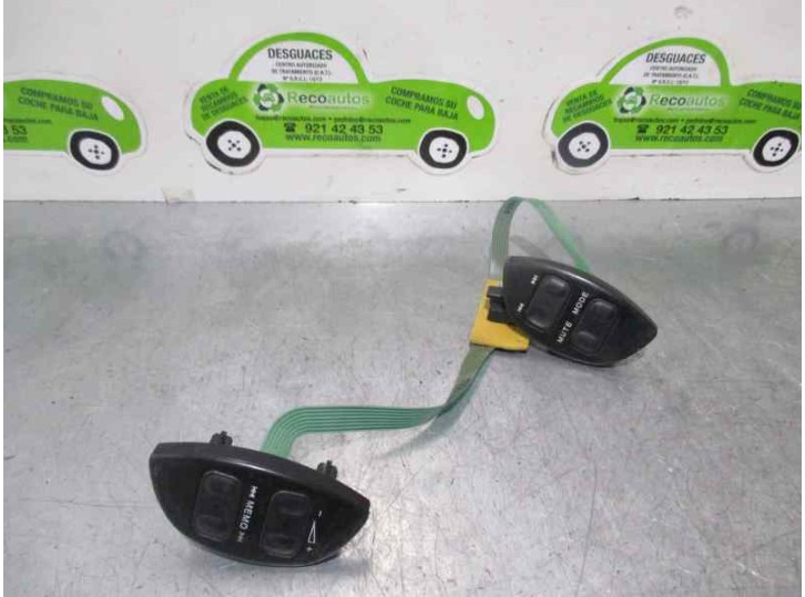 Replacement steering wheel radio control for Citroën Xsara saloon 1.9 TD Image OEM IAM reference 