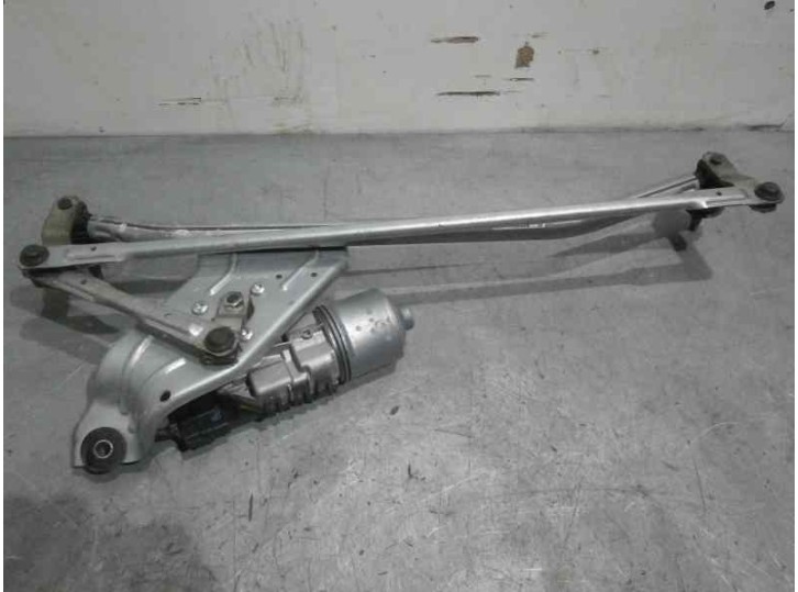 Recambio de motor limpia delantero para dacia logan mcv ambiance referencia OEM IAM 8200619512 3397020879 BOSH