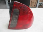 Recambio de piloto trasero derecho para mg serie 400 (rt) 414 i (4-ptas.) referencia OEM IAM XFB101000 4 PUERTAS