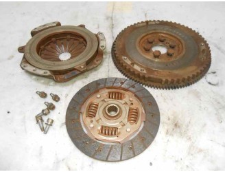 Replacement clutch kit for Peugeot 1007 Sport OEM IAM reference 9657883380 