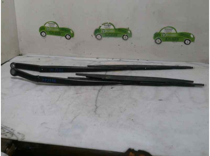 Recambio de brazo limpia delantero derecho para bmw serie 3 berlina (e46) 316i referencia OEM IAM   