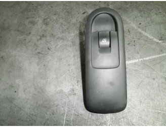 Recambio de mando elevalunas delantero derecho para renault scenic ii luxe privilege referencia OEM IAM 1560013740  