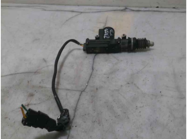 Recambio de motor cierre centralizado trasero derecho para tata safari ex safari 2.0 referencia OEM IAM 