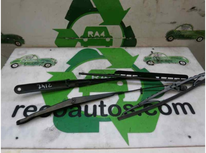 Recambio de brazo limpia delantero derecho para fiat punto berlina (188) 1.4 referencia OEM IAM 0735278792  