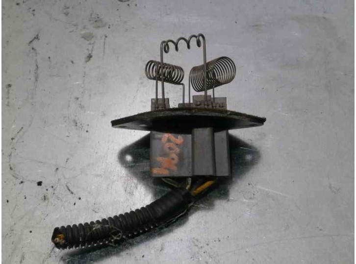 Recambio de resistencia calefaccion para daewoo nexia 1.5 cat referencia OEM IAM 526897  