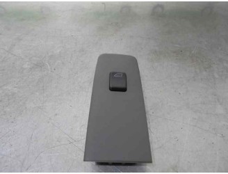 Recambio de mando elevalunas delantero derecho para volvo serie 960 berlina/familiar 3.0 24v cat referencia OEM IAM 9128413  