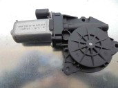 Replacement front left window regulator motor for Fiat Stilo (192) OEM IAM reference D251550002601 