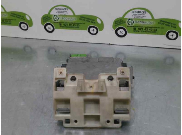 Recambio de sistema navegacion gps para volvo v50 familiar 2.0 diesel cat referencia OEM IAM 8673256 2204355B AUTOLIV