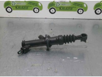 Recambio de bomba embrague para renault clio iii 1.2 referencia OEM IAM 8200436139G  