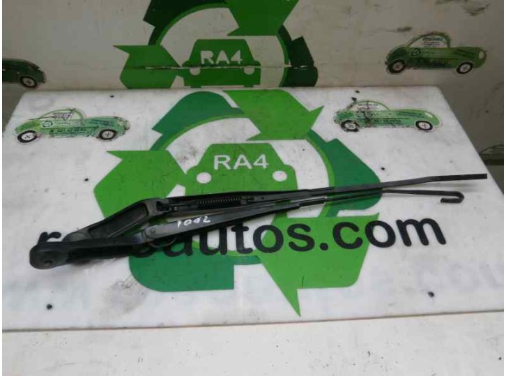 Recambio de brazo limpia delantero derecho para opel meriva blue line referencia OEM IAM 13140019  