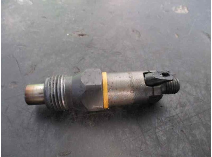 Recambio de inyector para volvo v40 familiar td referencia OEM IAM LCR6735401D LUCAS