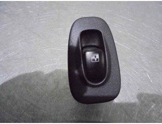Recambio de mando elevalunas trasero derecho para hyundai accent (lc) 1.3 cat referencia OEM IAM 