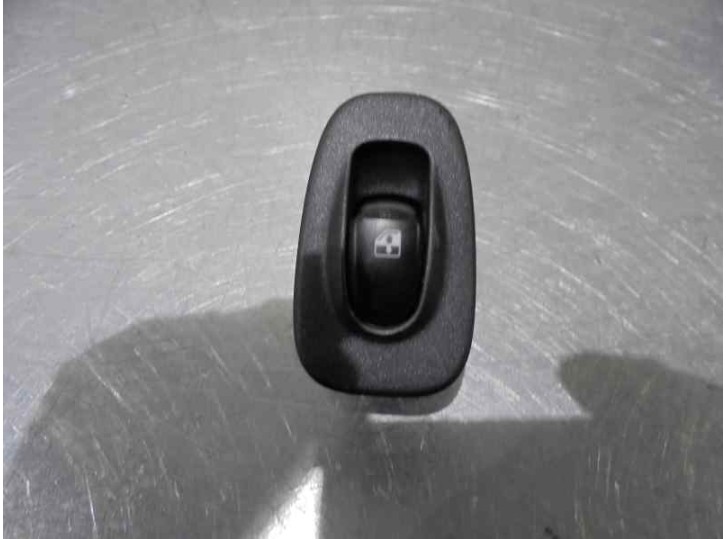 Recambio de mando elevalunas trasero izquierdo para hyundai accent (lc) 1.3 cat referencia OEM IAM 