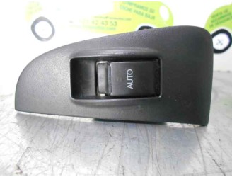 Recambio de mando elevalunas trasero izquierdo para toyota avensis wagon (t25) 2.0 d-cat referencia OEM IAM 