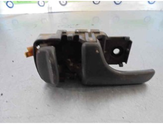 Recambio de maneta interior delantera izquierda para nissan terrano/terrano.ii (r20) 2.7 turbodiesel referencia OEM IAM  CAJA 5 