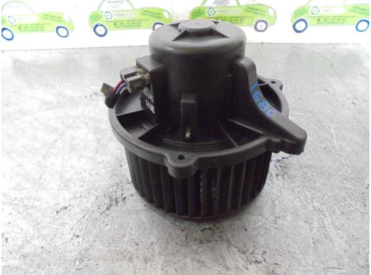 Recambio de motor calefaccion para kia rio i hatchback (dc) 1.5 16v referencia OEM IAM 3C08  